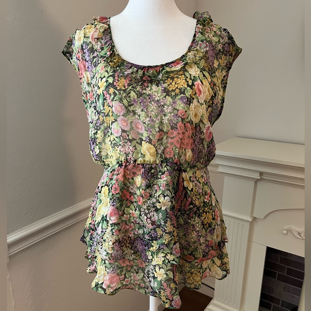 NWT MM Couture Floral Chiffon Ruffle Top